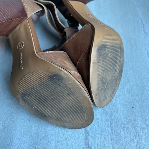 ** Nine West Lucasir cognac tan leather t-strap heels block heel 6.5M - Picture 9 of 9